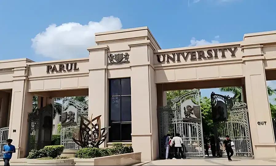Parul University hiring research cadre faculty positions