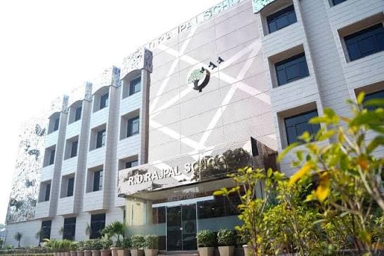 R D Rajpal School, Dwarka hiring for teaching, non-teaching positions
