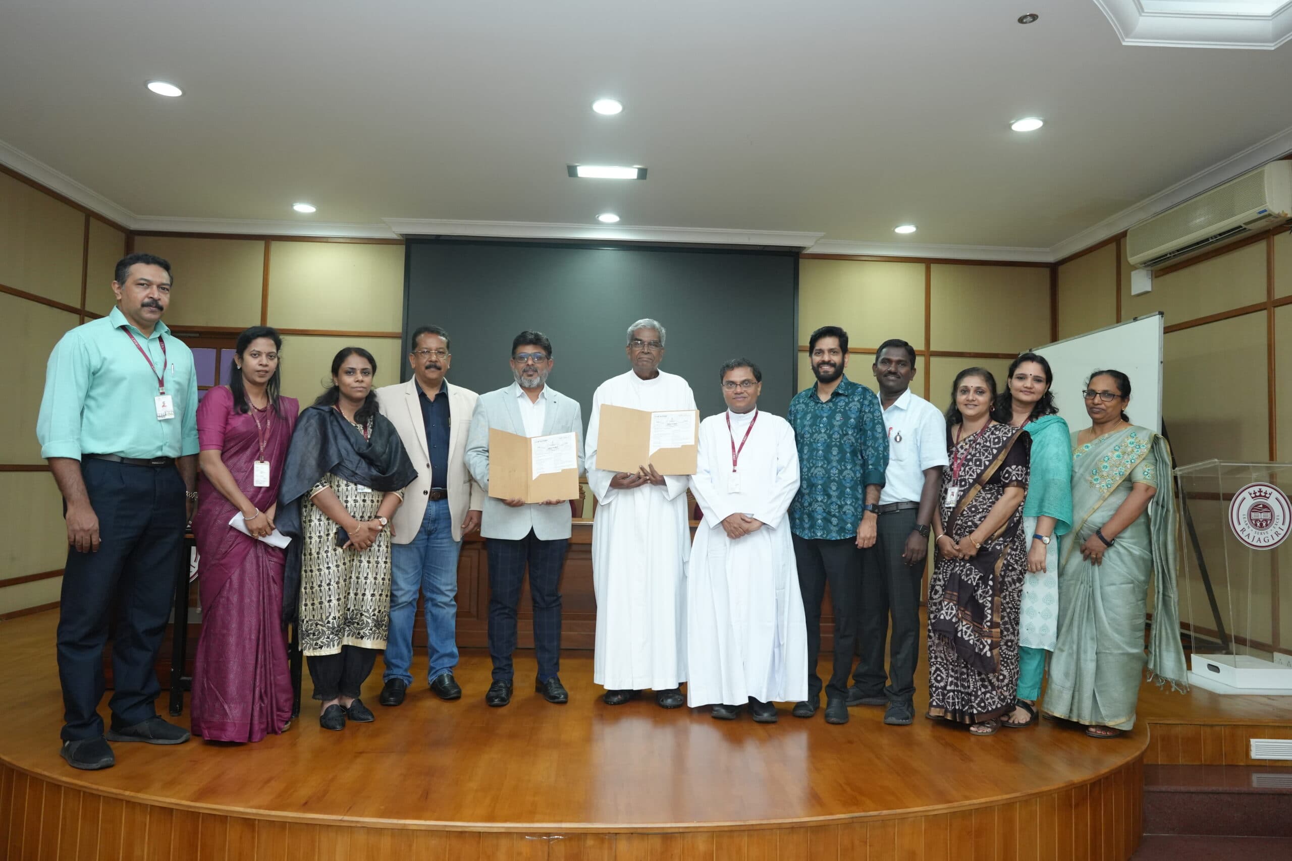 MiPhi, Rajagiri School of Engineering and Technology join hands for AI, semiconductor research labs