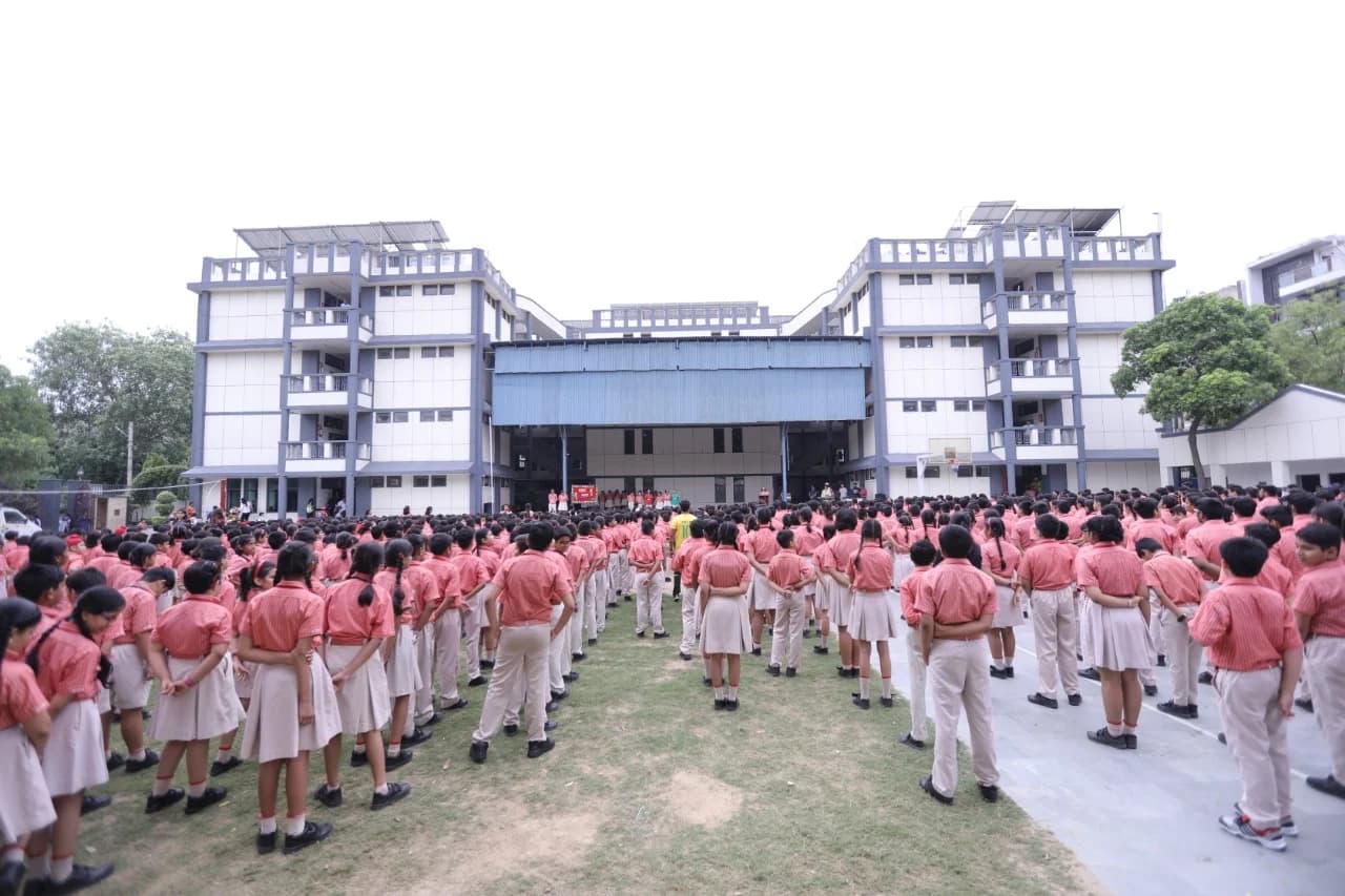 Vishal Bharti Public School, Paschim Vihar hiring Principal